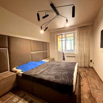 Продается 3х комнат квартира  в Черноморске.