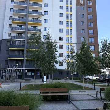 Зданий обжитий будинок. 65м2- трєтій поверх