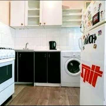 Перемишльська вул. (Червонопільська), 2