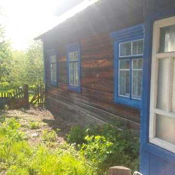 Продам хату у селі Заслуччя Сарненський р-н Рівненська область