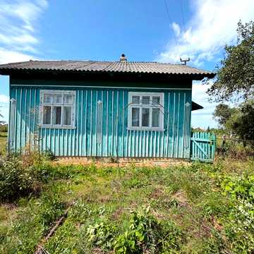 Продаж дерев’янного будинку з великою ділянкою в с. Лисятичі (13 км від Стрия)