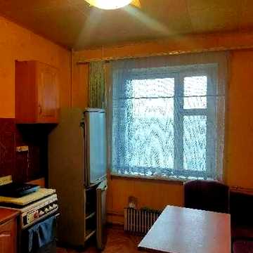 Продаётся 2 ком. кв ул. Зестафонская в Осипенковском районе.