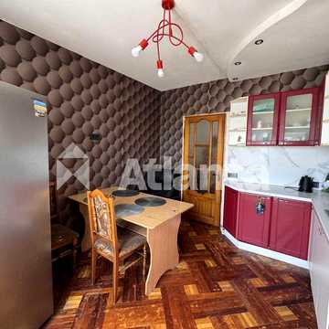 3-кімнатна квартира 72 м² у Косметика. Мебелі. Можно під програми