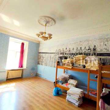 Без %! Продам 4-кімнатну квартиру в Центрі Києва, вул. Хрещатик 8Б. Торг можливий!