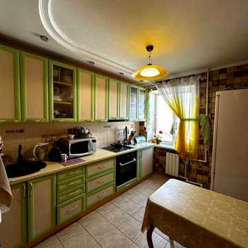 2к квартира в центрі міста, цегляний будинок