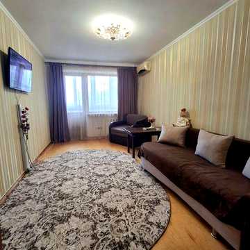 Сдам 2к квартиру в центре