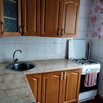 Любомира Гузара просп. (Космонавта Комарова), 30/28