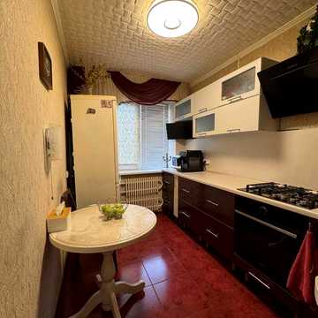 Продаж 3 к.кв Лівобережний 3, пр-кт Миру