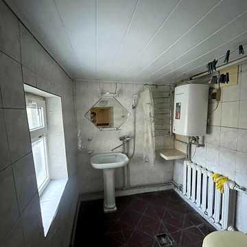 Продаж 3к Дім Хутірська вулиця