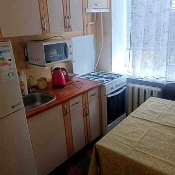 Здам 2 кімнатну квартиру терміново