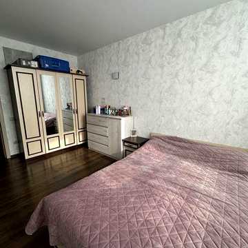 Продається євро 2 кімнатна квартира в Ірпені. Поряж парк , розвинута інфраструктура. Швидкий виїзд до Києва. Резервне живлення. Газ.  Без комісії