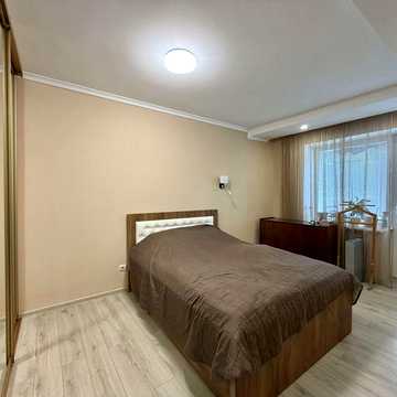 Продаж 2-кім квартири з ремонтом по вул. В. Великого-Мак Дональдз