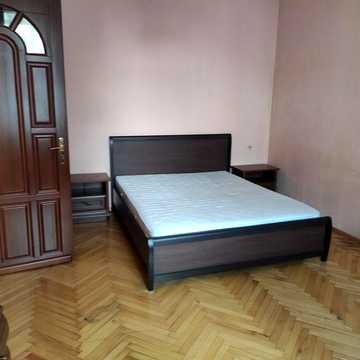 2 кімнатна квартира біля політехніки