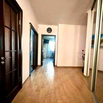 Продаж 2-кімнатної квартири Київ Солом’янський район + підземний паркінг
