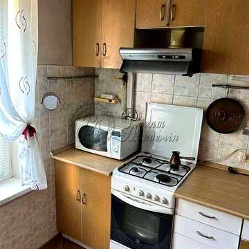 Продаж 1 кв. по вул. Голосіївській, 5., ст.м. Деміївська