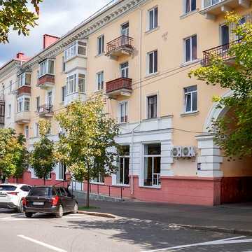 1 кімнатна Сталінка Інвестиція під оренду Центр Золотий ключик Площа Вал Драмтеатр