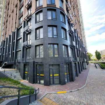 Продам 3 к. квартиру в ЖК Модерн на Фонтане. 101 кв.м. 2 санузла. Гардеробная. Дом с красного кирпича