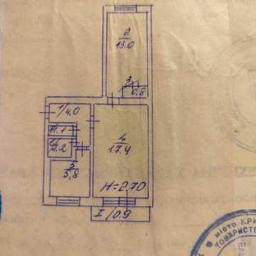 Квартира двокімнатна на 2 поверсі , терміново