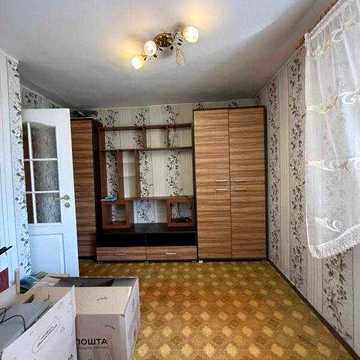 В продажу 2 квартира на середньому поверсі -  Авангард біля стадіону