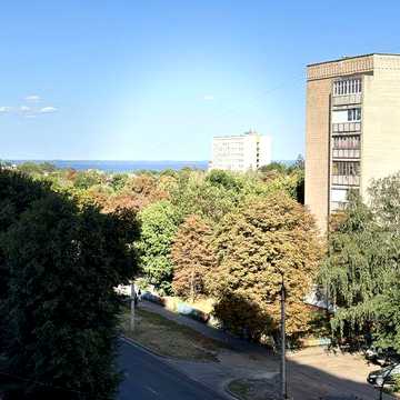 Продаж 3 кімн. квартири в ЦЕНТРІ