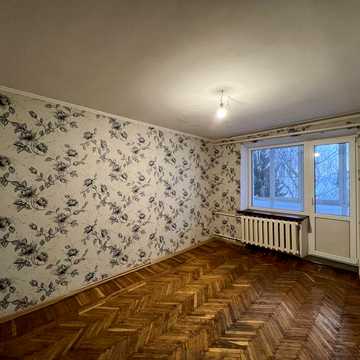 Оренда 2-х кімнатної квартири без меблів на Замості