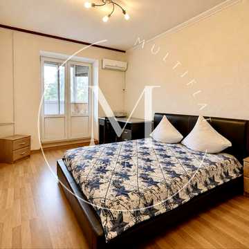 Оренда 2-к, 80м., 4 поверх, вкл. Клінічна 23/25 (Соломянська/Амосова), інвертор на все.