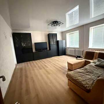 Продаж 3к Дім Ялтинська 1-а вулиця