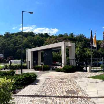Продаю 1к квартиру низький поверх вікна в двір ЖК Світлопарк Svitlopark ЖК SvitloPark