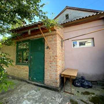 Продам 3-кімнатну квартиру в приватному секторі