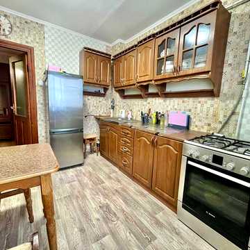 ₴ Продаж 3 кімнатної на Покровському
