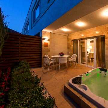 Аренда Котедж в Аркадии Генератор, Убежище, Запас воды.  140м.   Охрана , парковка.