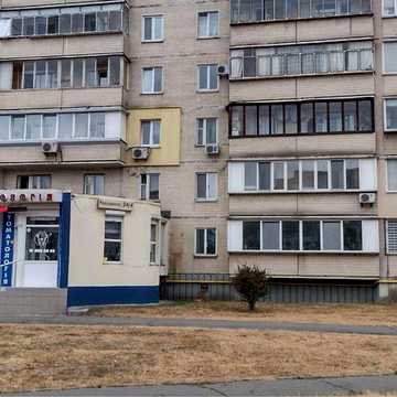 Здам 2к квартиру Ревуцкого24/4