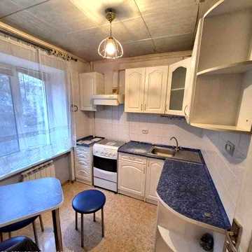 Продам затишну 3 к кв в Індустріальному районі
