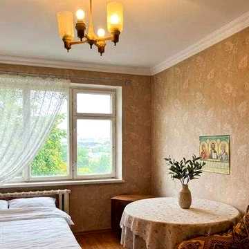Продам 2-к.квартиру в районе Парка Горького