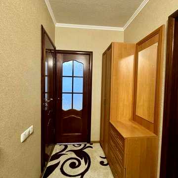 Хороша 1-на квартира поверх 4 Критий ринок