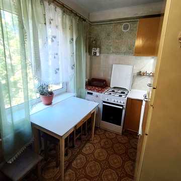 2к. квартира. Вул.Полякова. 4/5 поверх.