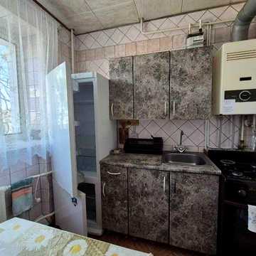 Сдам 1-кмнатну квартиру р-н трк Київ 4/5цегла меблі не має пральної машини