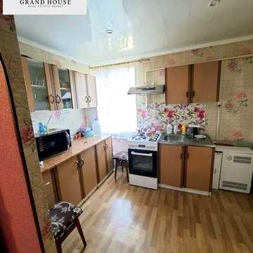 Продам 3 кімнатну квартиру на Сонячному+ гараж