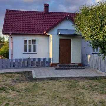 Продаж будинку з сонячними батареями на 30 квт світла