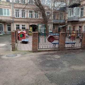 2 кімнатна квартира у центрі міста