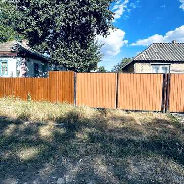 Продам будинок з  ділянкою