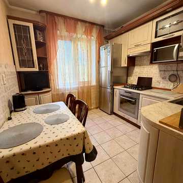 Миколи Закревського вул., 71