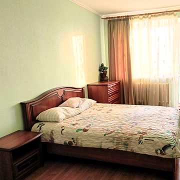 3-к  Кадетський гай 3, новий термо-будинок 2006 р