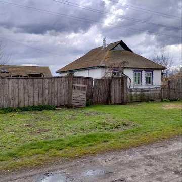 ТЕРМІНОВО продам дом , Гвинтове (земля  приватизована, техпаспорту немає)