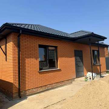 Продаж будинку 90 м², ділянка 5 соток