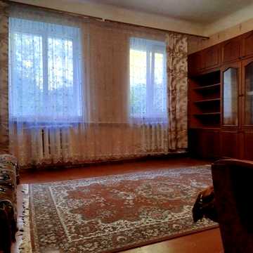 Частина будинку в статусі квартири з окремим подвірям та центральними комунікаціями