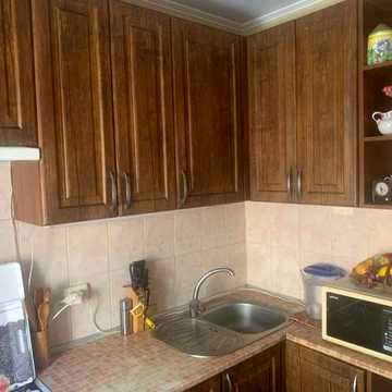Гостинка. 2 эт / 9эт.  Мельницкая / Михайловская.