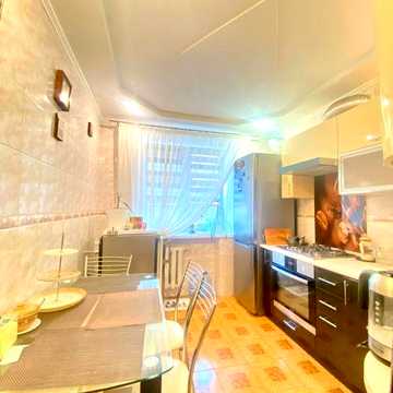 Бровари , Чорних Запорожців , 3 кімнатна