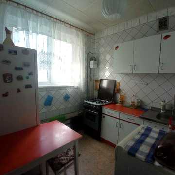 Продам недорого реальную 3 к на Салтовке , метро Студенческая