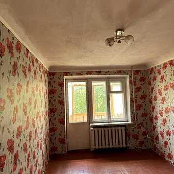 Продаем 2 комнатную квартиру Терновской район, 17 квартал.